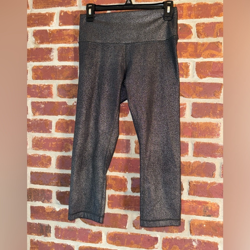 Lululemon‎ Wunder Under crop high rise 21” size 8